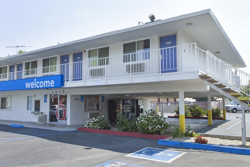 Motel 6 Sacramento, Ca - Downtown Εξωτερικό φωτογραφία