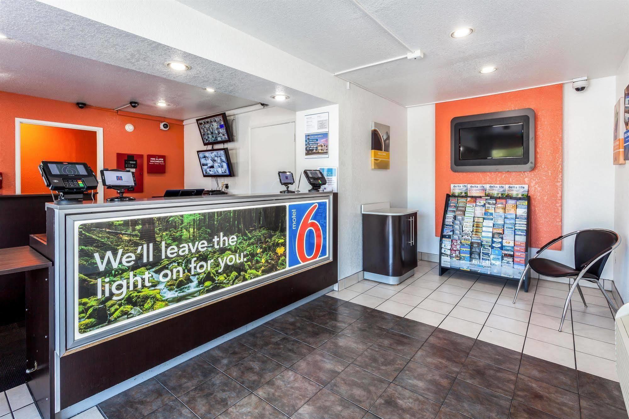 Motel 6 Sacramento, Ca - Downtown Εξωτερικό φωτογραφία