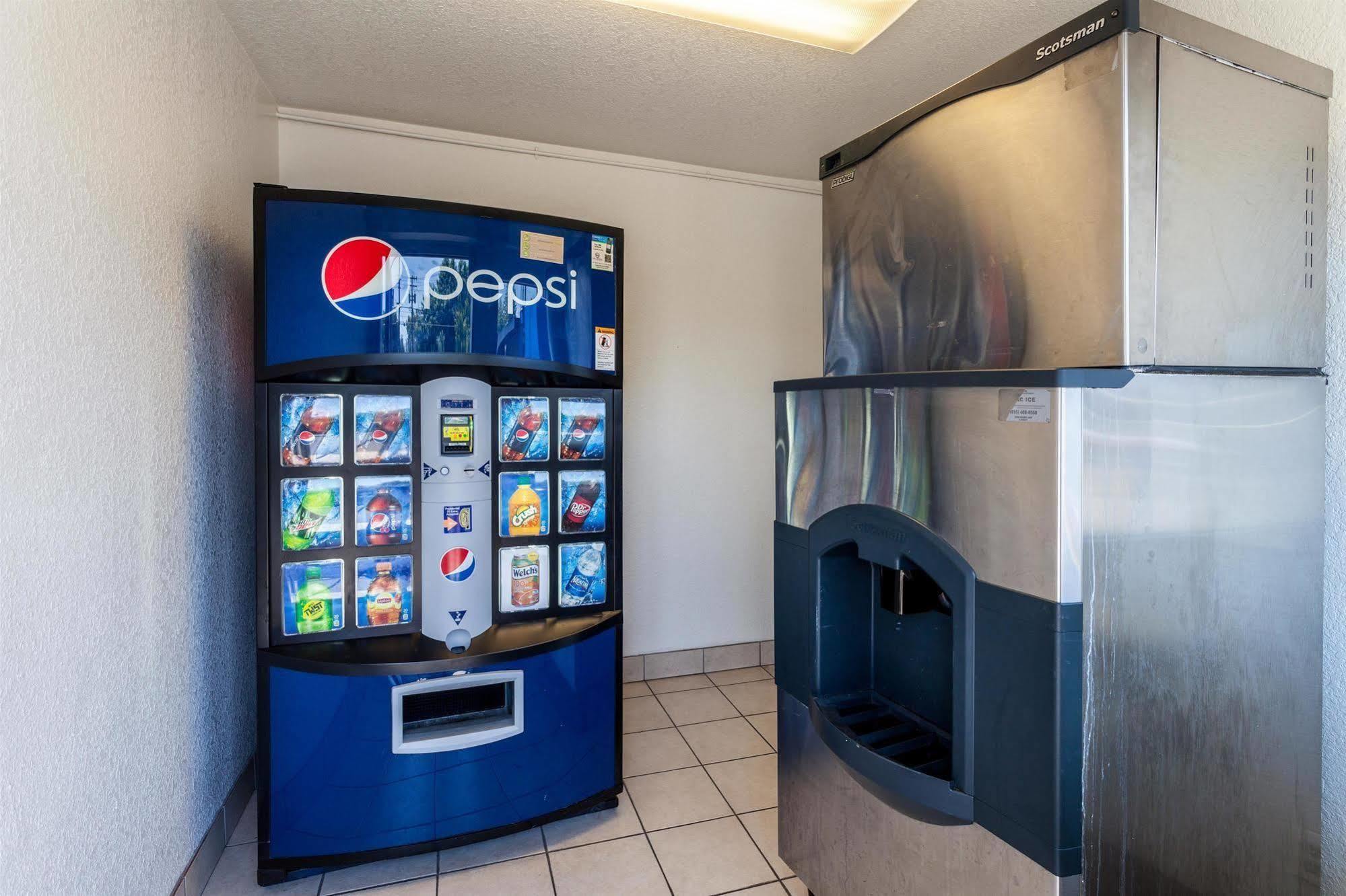 Motel 6 Sacramento, Ca - Downtown Εξωτερικό φωτογραφία