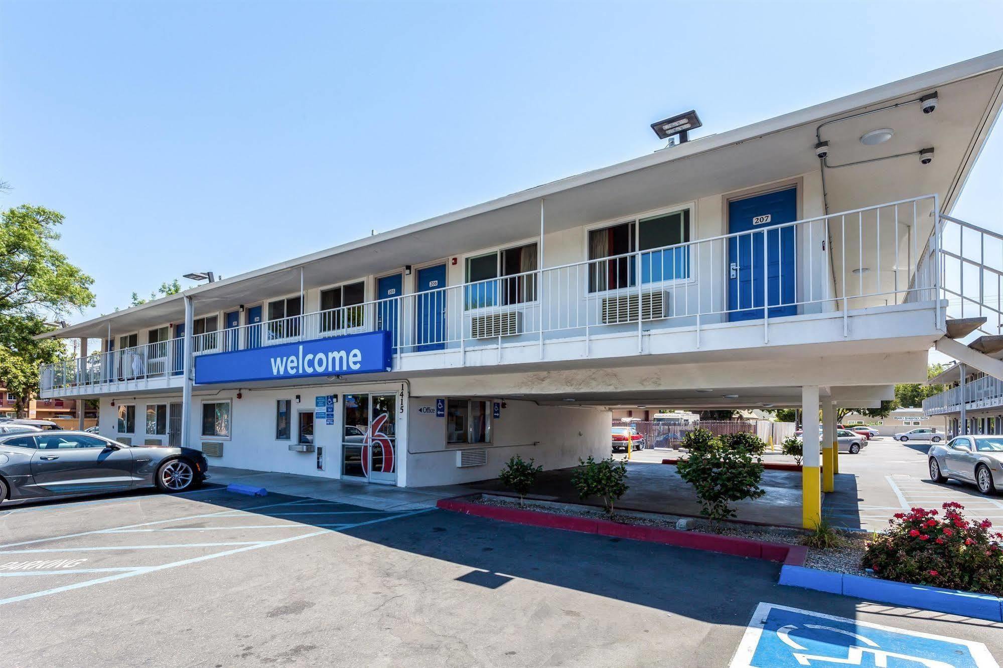 Motel 6 Sacramento, Ca - Downtown Εξωτερικό φωτογραφία