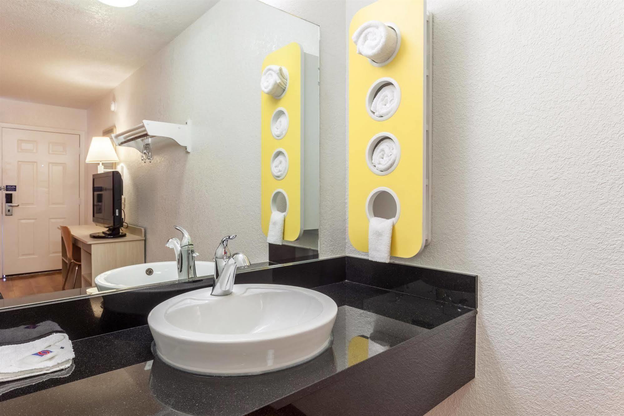 Motel 6 Sacramento, Ca - Downtown Εξωτερικό φωτογραφία